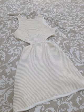 Vestido blanco talla S con aro