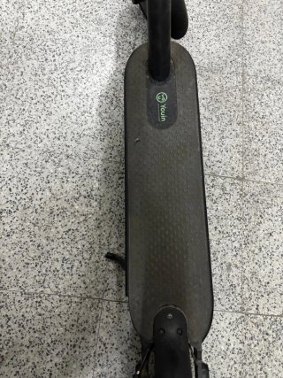 Patinete Eléctrico Rueda Dura Negro