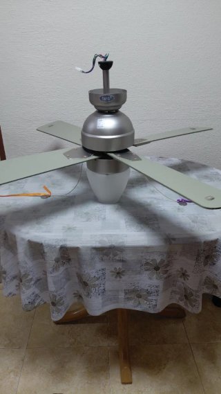 Ventilador de techo con luz