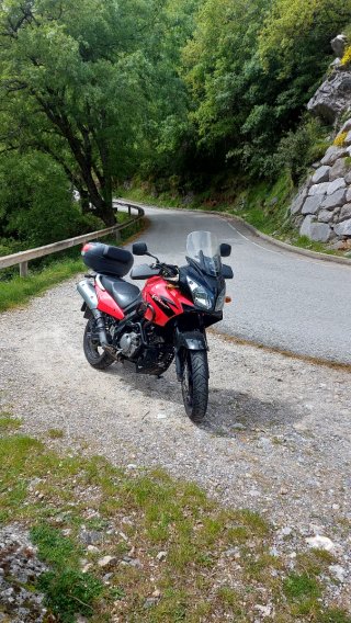 Suzuki V-Strom DL650 2005 Roja y Negra