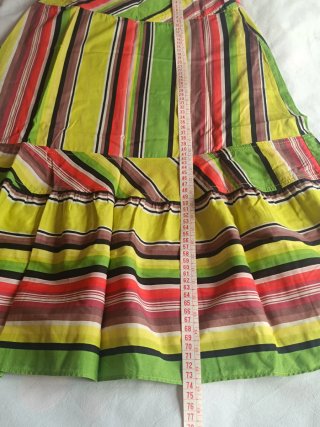 Falda midi de rayas multicolor