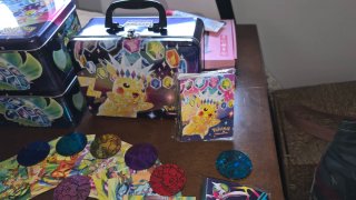 Scatole Metalliche e Merchandising Pokémon