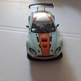 Coche Scalextric Aston Martin