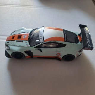 Coche Scalextric Aston Martin