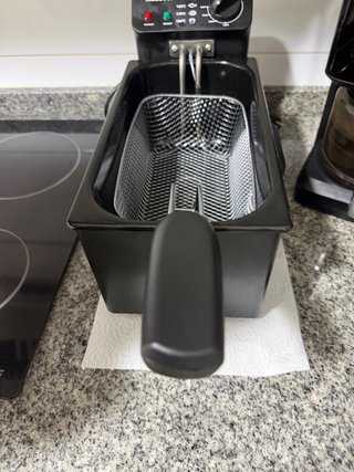 Freidora Aigostar 3L como nueva. Comprada en junio