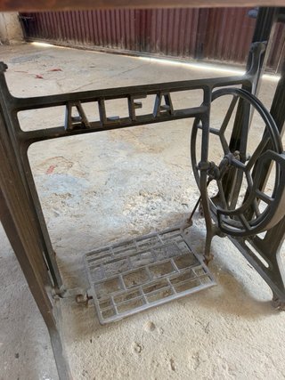 Máquina de coser antigua Alfa