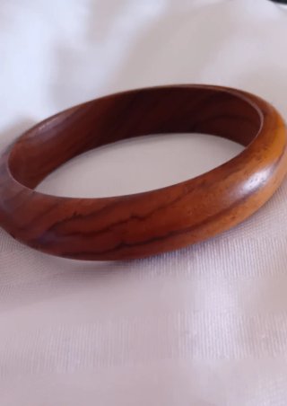 Pulsera artesanal de coco