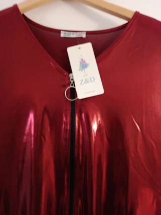 Chaqueta bomber brillante roja