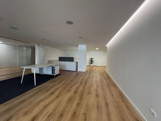 Oficina en venta en Castilla - Hermida en Santander