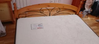 Cama 1.35x1.80 Madera y Metal