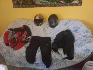 Honda CBF 600 N 2005 Negra/Roja con el equipo