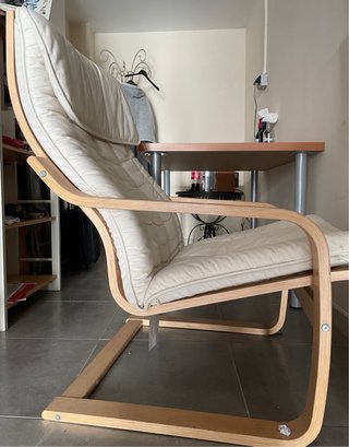 Poltrona confort Ikea in legno come nuova