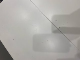 Mesa abatible y 4 taburetes Sklum