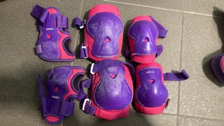 Patines Oxelo niña talla ajustable + protecciones