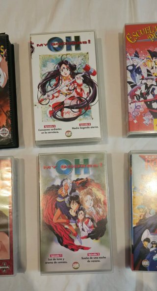 Lote Anime VHS , DVD y comic (Español)