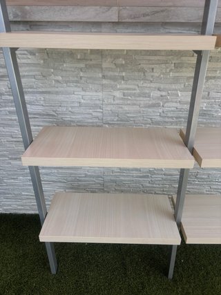 Estantería metálica robusta madera