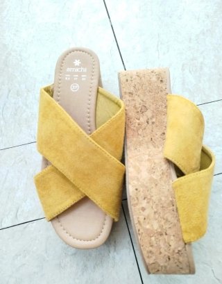 Sandalias zueco verano Amichi talla 37