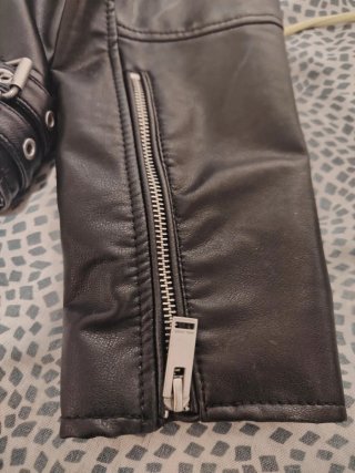 Cazadora Biker Polipiel Zara Negra talla M