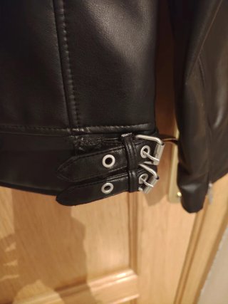 Cazadora Biker Polipiel Zara Negra talla M