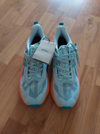 Zapatillas Asics Novablast 5 Naranja/Teal