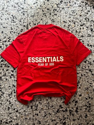 Camiseta Essentials