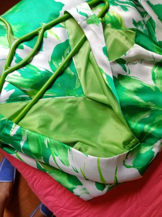 Vestido verde y blanco floral