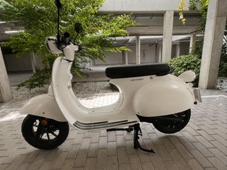Moto eléctrica Quazzar e-Divine Plus 125 -1.184 km
