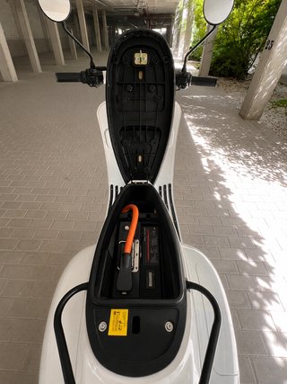 Moto eléctrica Quazzar e-Divine Plus 125 -1.184 km