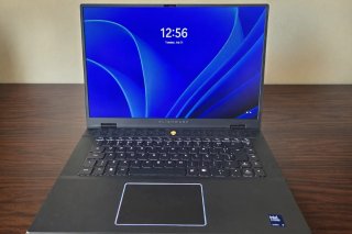 ​Alienware m16 R2 | Core Ultra 9 | RTX 4070 | 32GB