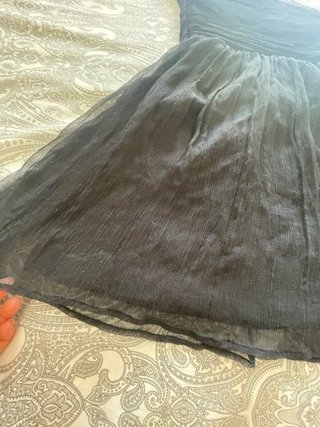 Vestido gasa negro con volantes