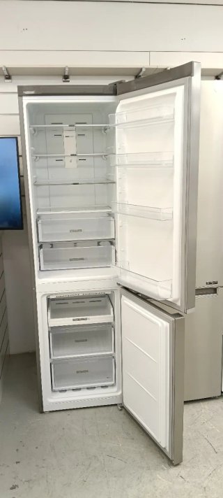 NEVERA COMBI WHIRLPOOL NO FROST ENERGÍA A+