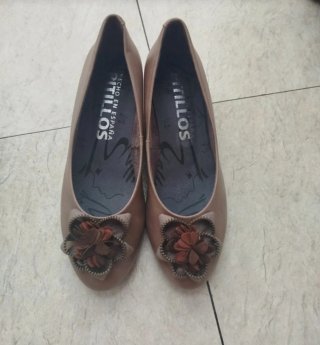 Zapatos Pitillos Beige Talla 38
