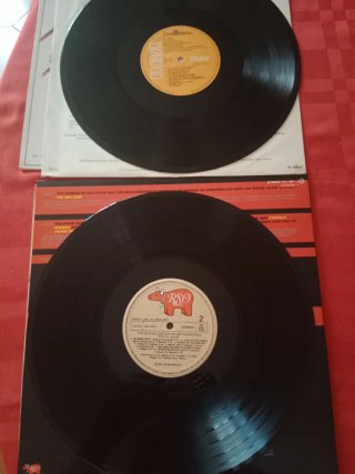 Lote 2 Vinilos: Dirty Dancing y Staying Alive