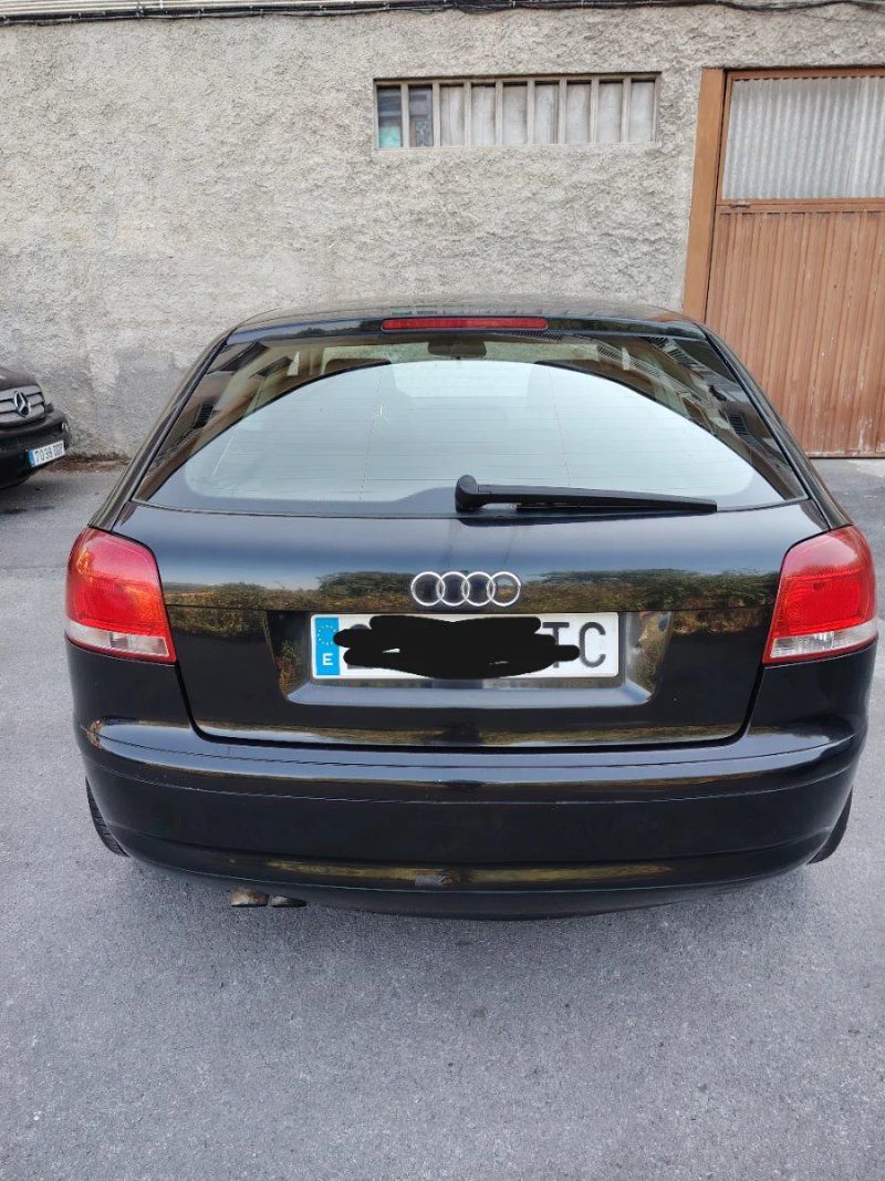 Audi A3 2004 - foto 1