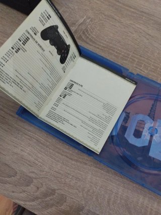 PS4 Grand Theft Auto V Premium Edition Caja