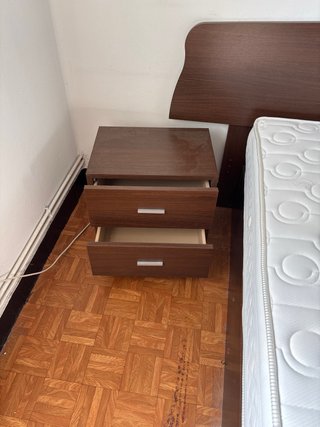 Habitacion completa, armario, mesillas, cama,etc