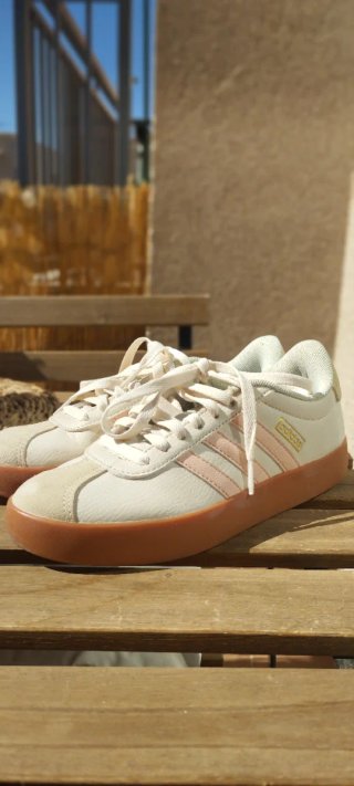 Zapatillas Adidas Mujer Varias tallas El par 50€
