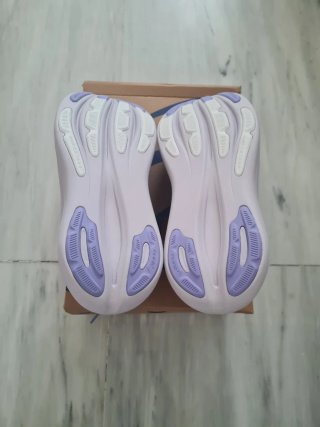 Zapatillas Asics Nimbus 28 Morado/Blanco