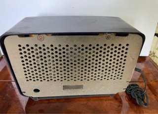 ANTIGUA RADIO ASKAR DE VALVULAS Y BAQUELITA