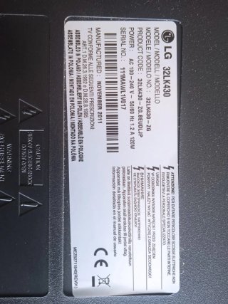 LG 32 HD Ready TV + Mando + Soporte