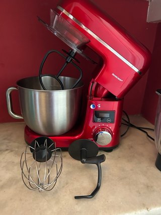 Amasadora Silvercrest Roja