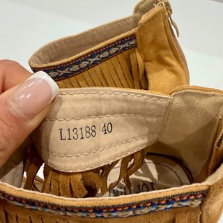 Sandalias diseño bohemio con flecos!!