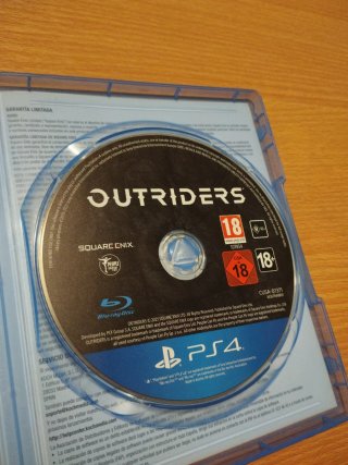 Outriders Day One Edition PS4