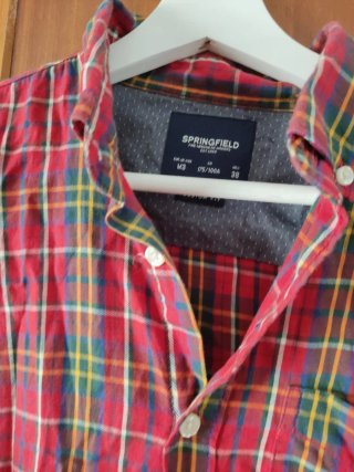 Camisa de cuadros roja