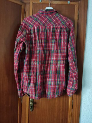 Camisa de cuadros roja