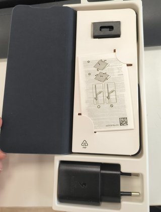 Cover originale Samsung per Z Fold3 5G + S Pen + Caricabatterie
