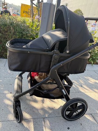 Passeggino per neonati nero