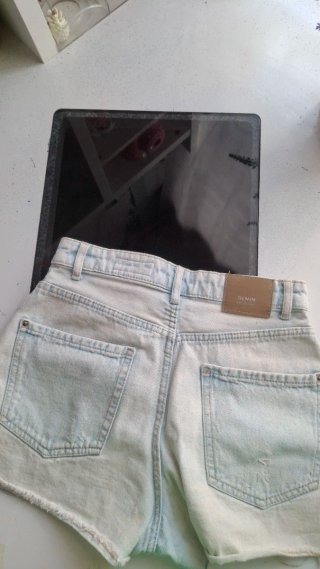 Shorts vaqueros desgastados