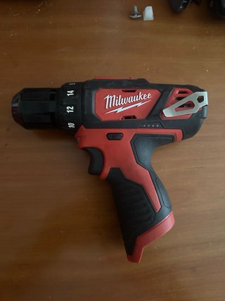 Taladro Atornillador Milwaukee M12 BDD