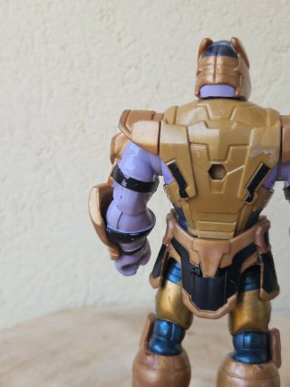 Figura Thanos Marvel Toybox Disney Store